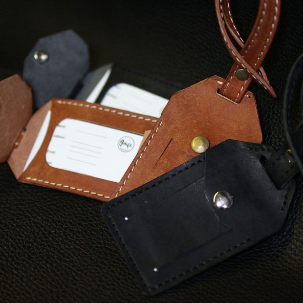 The Traveler's Luggage Tag